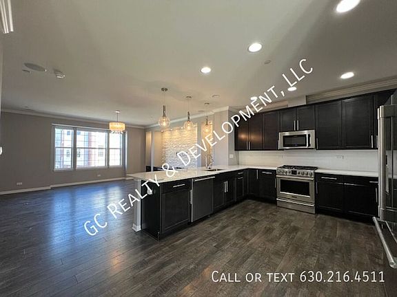 2nd image of 92 Dunhill Ln