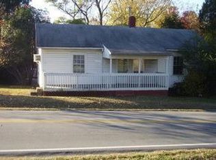 2300 Fisher Ferry Rd, Thomasville, NC 27360