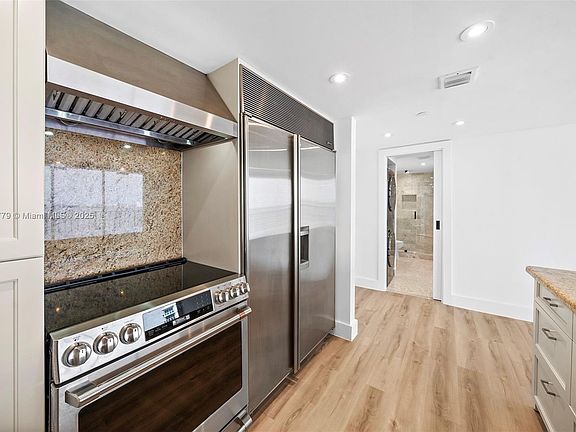 4th image of 7601 E Treasure Dr APT 1915