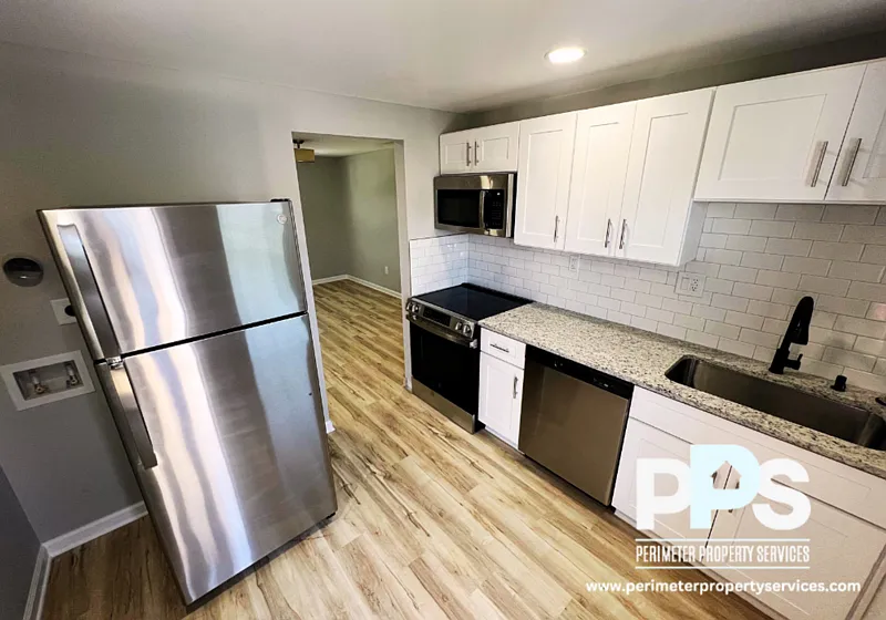 2 bed, 1.0 bath, 670 sqft, $1,099 — Photo 2