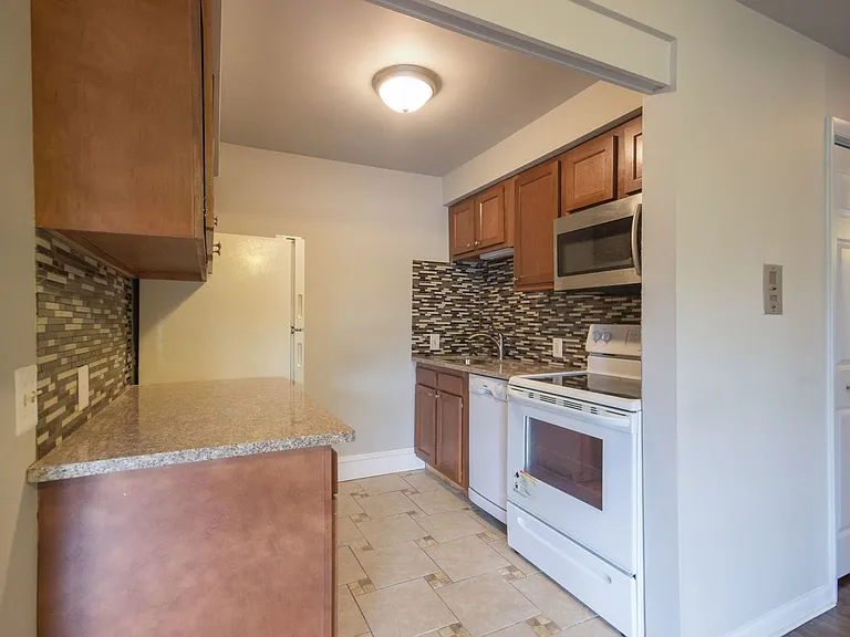 33354 Kingslane Ct — Photo 13