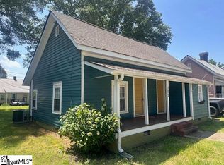 105 3rd St, Fountain Inn, SC 29644