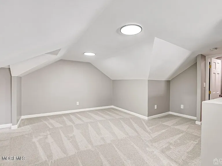 48 Johnson Pl — Photo 22