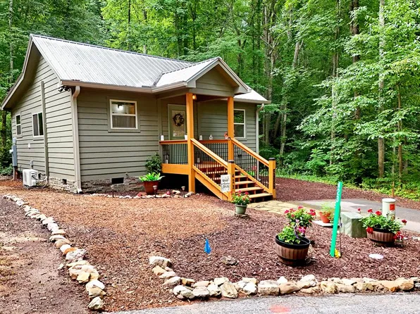 423 Chimney Rdg, Blairsville, GA 30512
