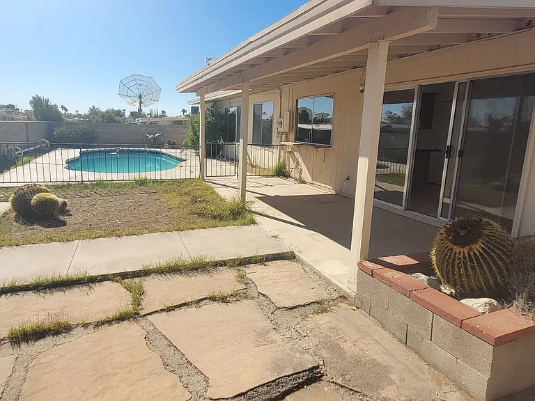550 N Gollob Rd — Photo 13