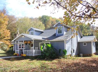 1456 A R Davis Rd, Seymour, TN 37865