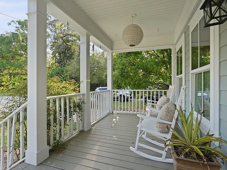 15 Government Rd — Photo 45