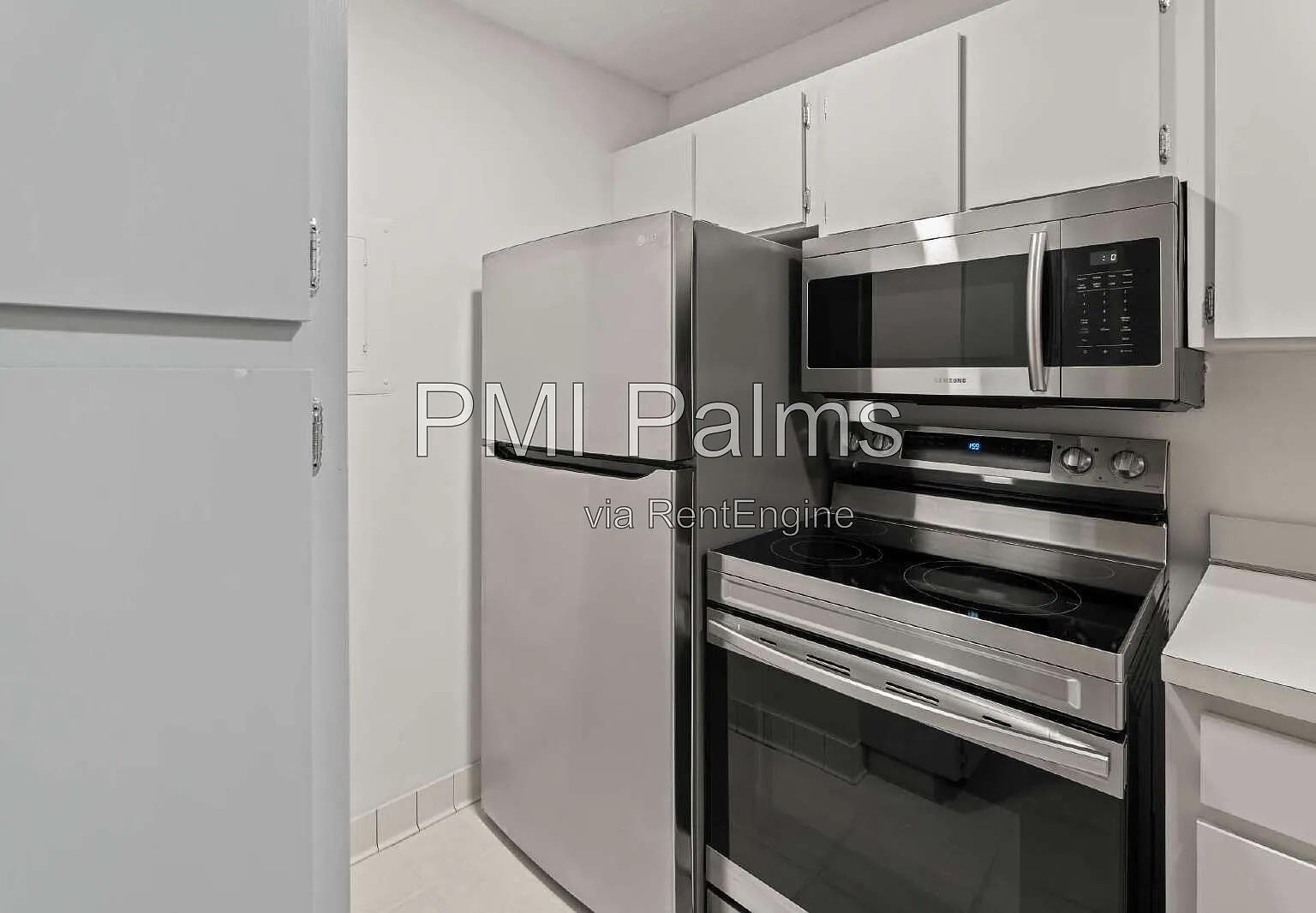 2 bed, 2.0 bath, 979 sqft, $1,550 — Photo 3