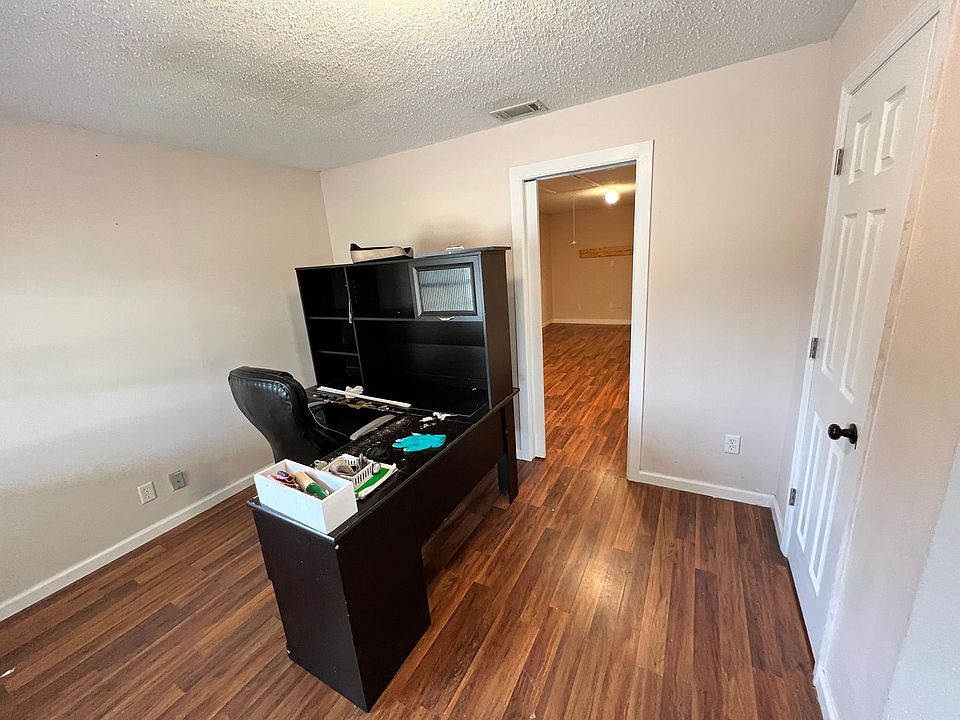 1st image of 2970 Gillmar St