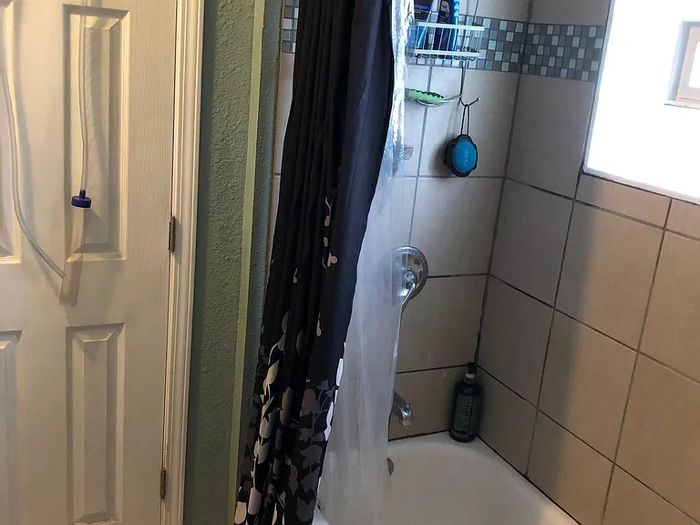 905 E 28th St #2 — Photo 5