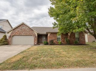1304 W Maplewood St, Springfield, MO 65807