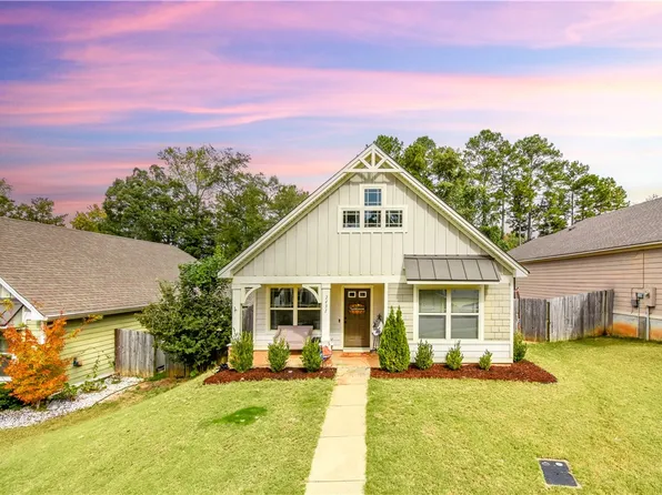 2431 Churchill Cir, Auburn, AL 36832