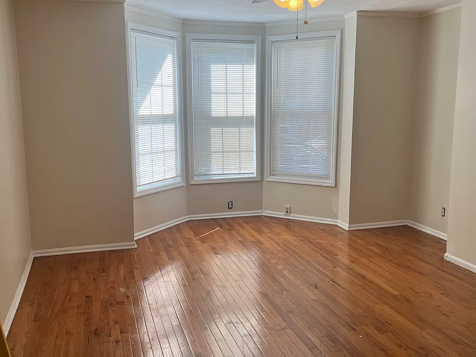 16 Kearny Ave #1