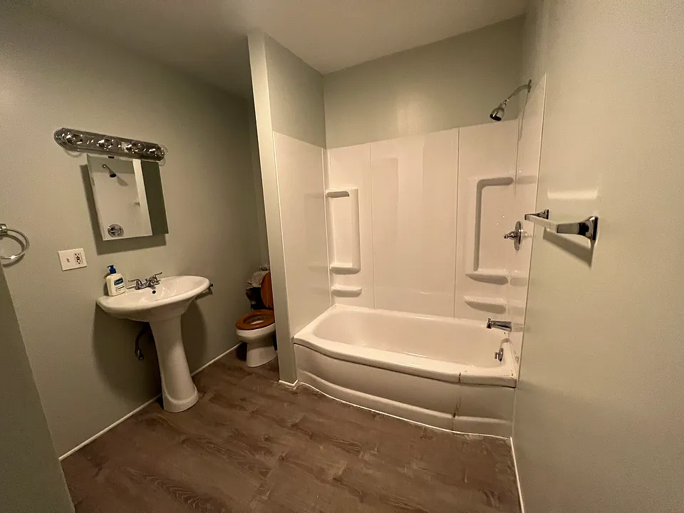 26 Haendel St #3