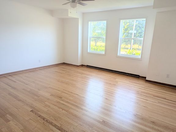 4th image of 2809 Wesleyan Ave