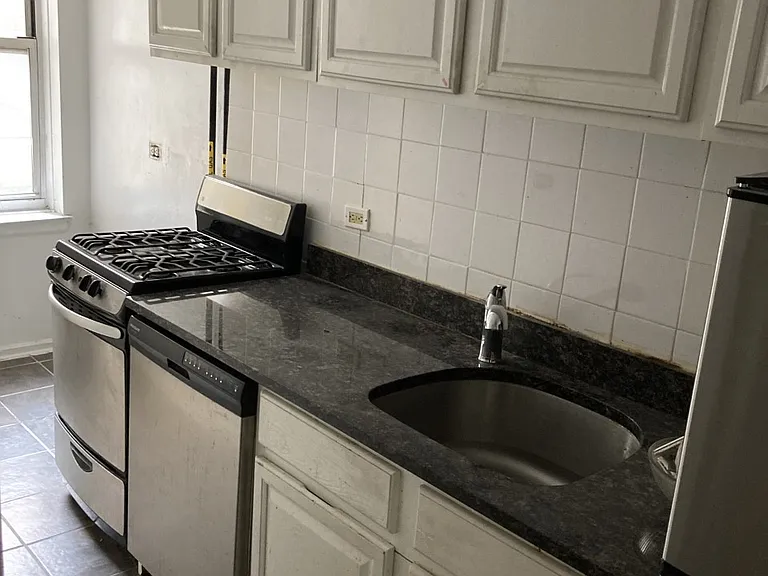 411 E 83rd St #2A — Photo 8