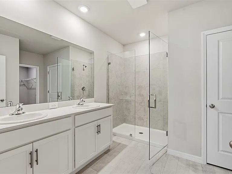 25222 Cadiz Dr — Photo 23