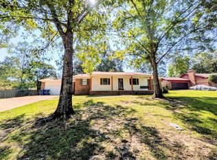 1077 Toltec St, Camden, AR 71701