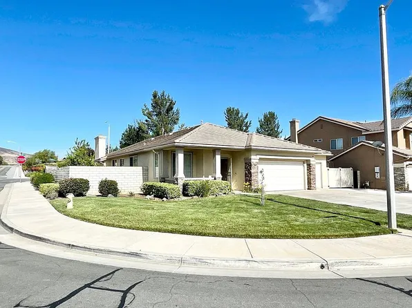 35740 Coral Dr, Winchester, CA 92596