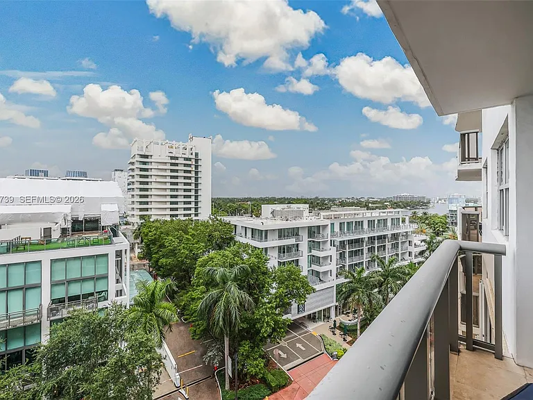 6039 Collins Ave #936 — Photo 32