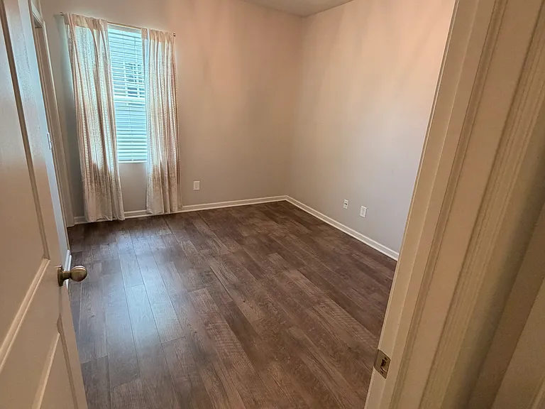 13987 Catalina Dr — Photo 16