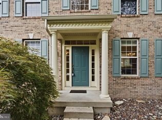 1222 Indian Trail Dr, Downingtown, PA 19335