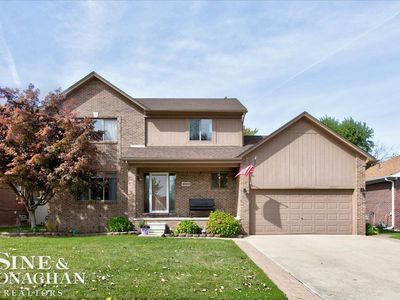 49259 Berkshire Dr, Chesterfield, MI, 48047