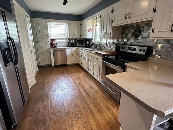 5th image of 7807 Falmouth St