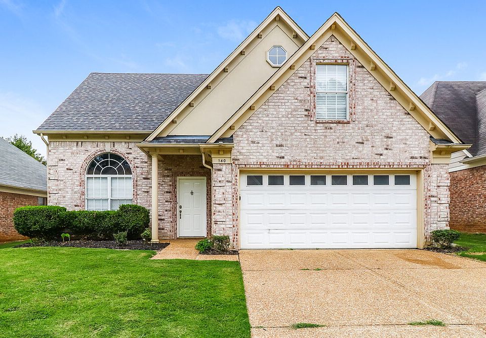1st image of 140 Garden Springs Dr