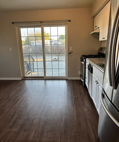 502 S 96th Ave — Photo 14