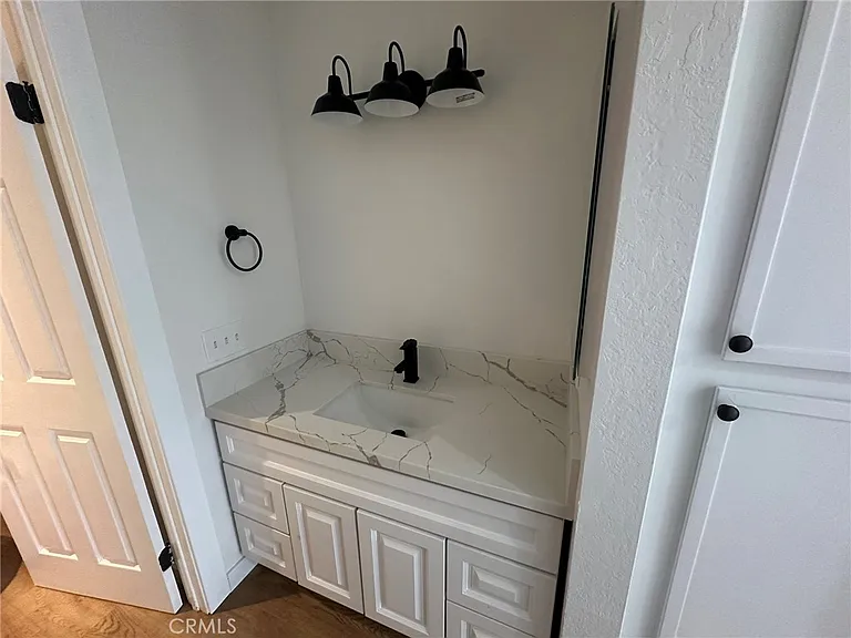 2554 Olive Dr #34 — Photo 20