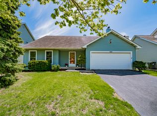 586 Hempstead Ave, Naperville, IL 60565