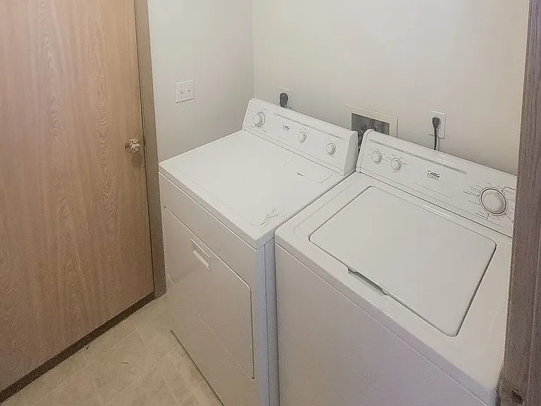 226 166th St E — Photo 15