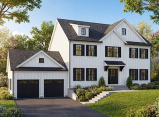 5 Larsen Dr, Succasunna, NJ 07876