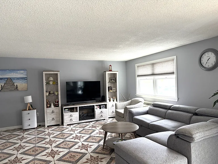 115 Water St #13 — Photo 8