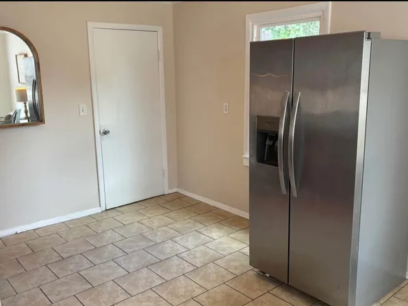 527 Price St, Hampton, VA 23663