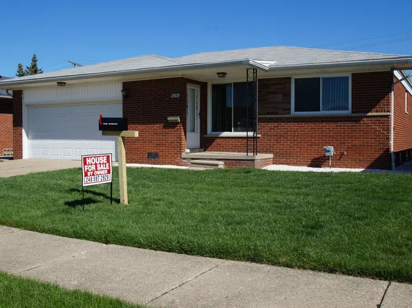 8295 Stanley Dr, Warren, MI 48093