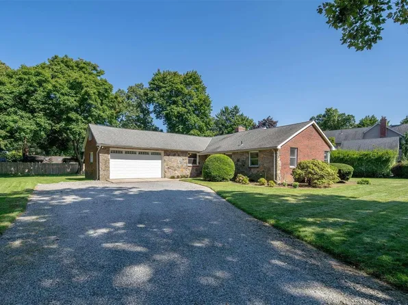 22 Forestdale Drive, Huntington, NY 11743