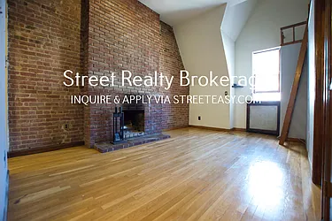 Rented by Street Realty Brokerage LLC