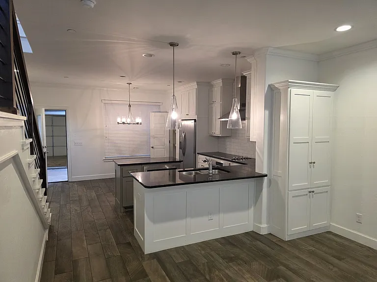 16116 N Western Ave #3 — Photo 2