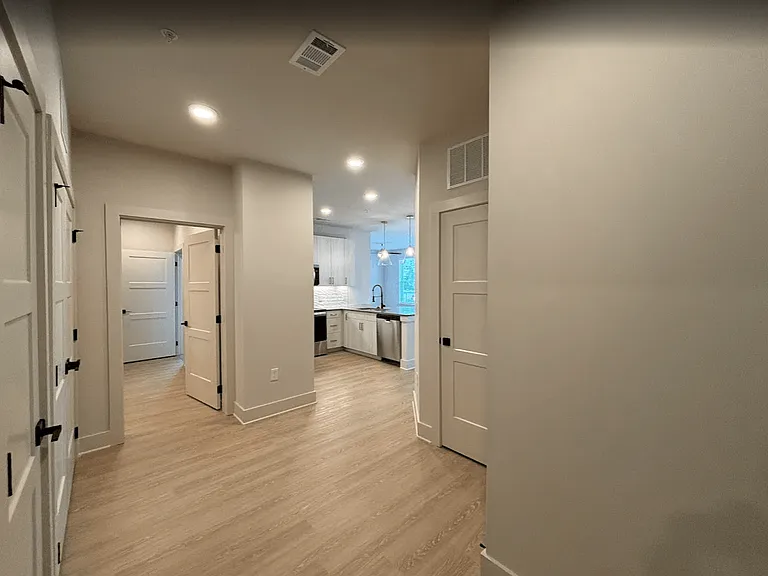 District on the Etowah Apartments — Photo 1400