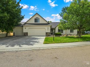 2757 N Matterdale Ave, Kuna, ID 83634