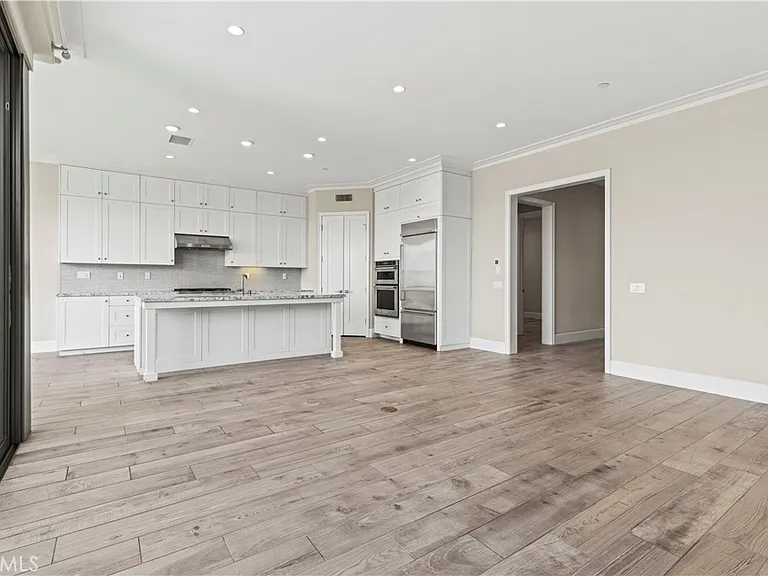 110 Statura — Photo 6