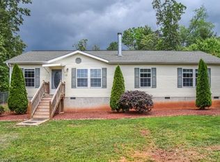 37 Bango Dr, Leicester, NC 28748