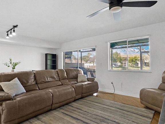 4th image of 638 N University Drive