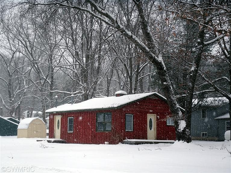 1st image of 1761 S Sumac Ave