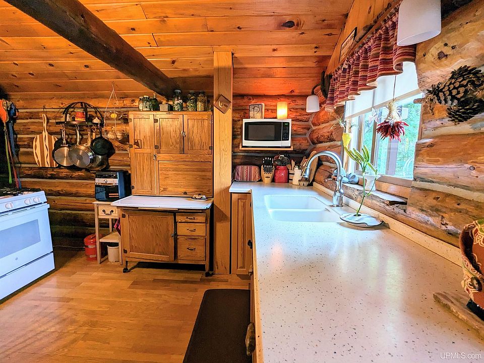 158 Jh Ln, Marquette, MI 49855 Zillow