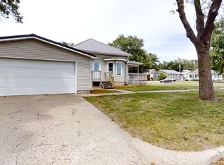 100 W 3rd St, Alcester, SD 57001