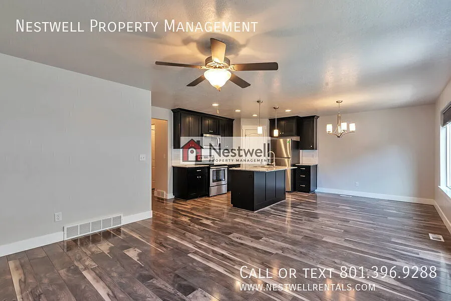 Amazing 3-bed Townhome in Lehi — Photo 4