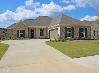 309 Tremont Dr, Florence, MS 39073